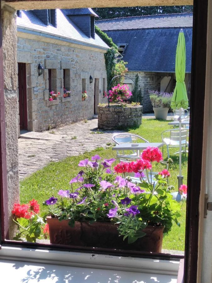 Domaine De Lesvaniel Landudec Exterior foto